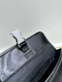 Picture of Prada Handbags _SKUfw172741140fw